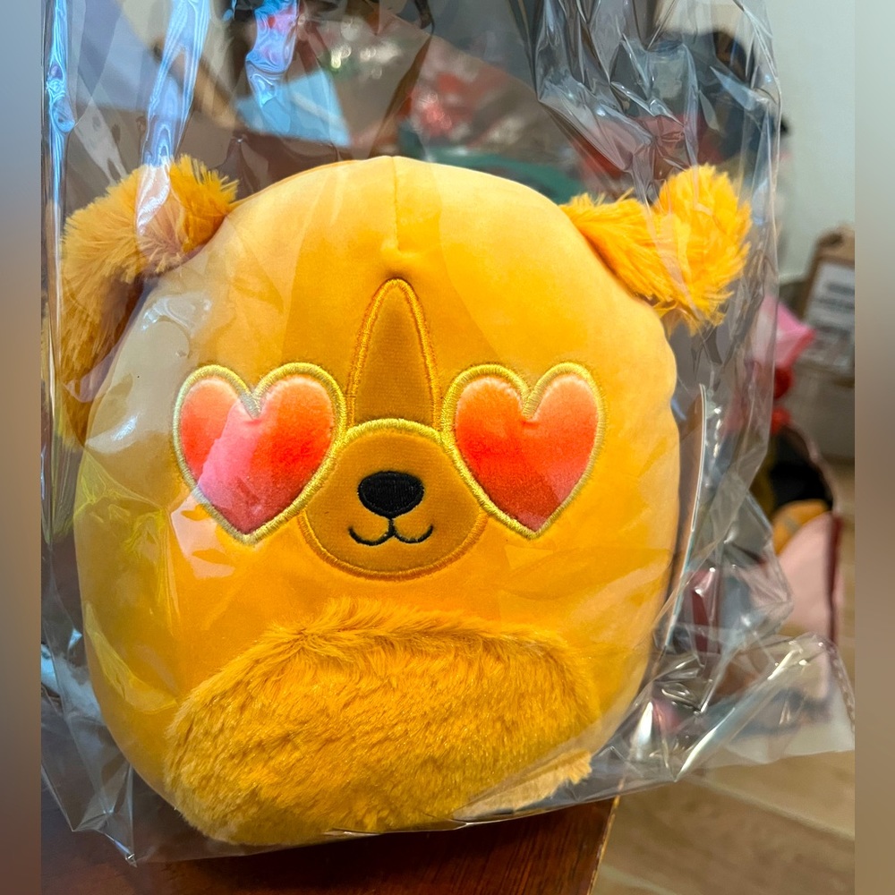 Finley the Golden Retriever 7” Squishmallow